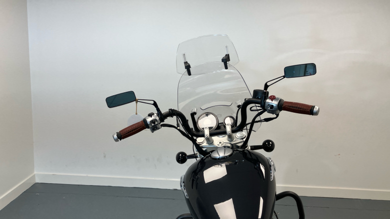 Royal Enfield Super Meteor 650 Celestial (23MY)